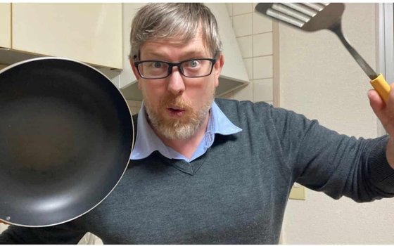 brian_with_pan