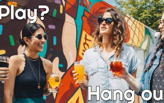 hangout_play