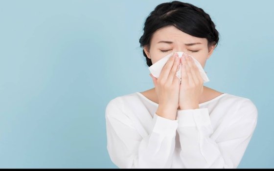 sneeze